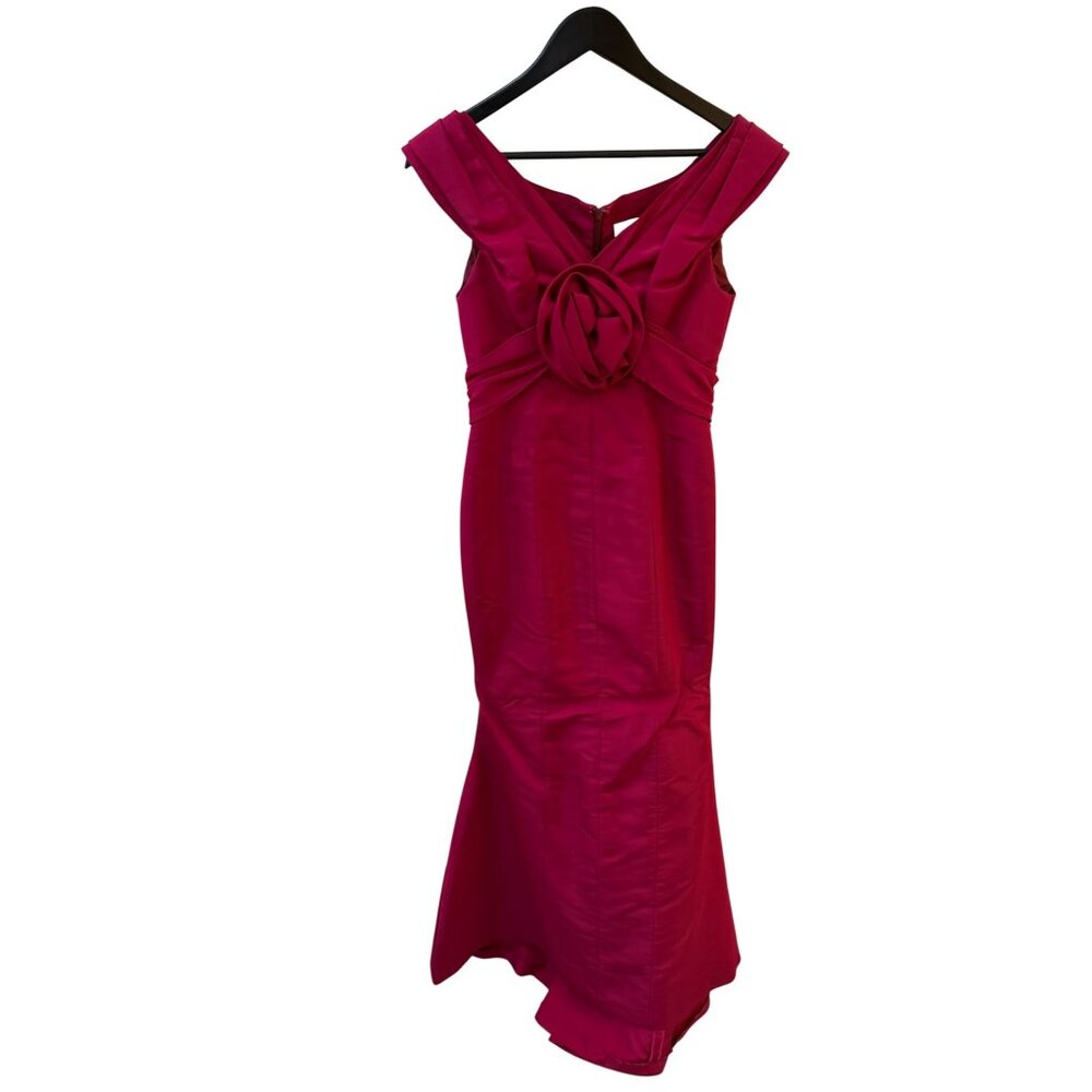 Carolina Herrera Red